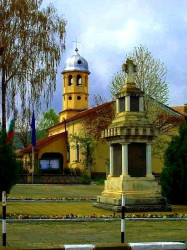 plamka_r 
храм "Свети великомъченик Димитър"(1882г.) - с.Розово 
2010-05-25 07:21:15