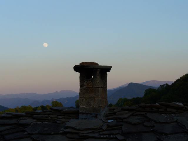 Evening dust over the Gloshene Monastery