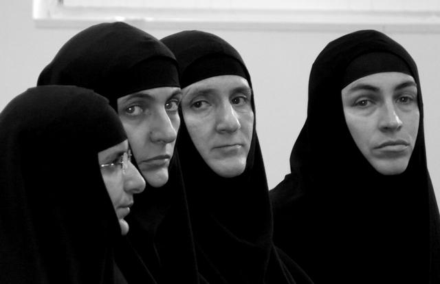 MONAHINJE - NUNS
