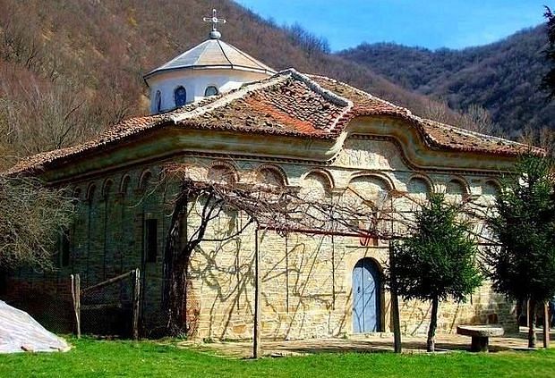 храм "Свети вмчк Димитър" 1840г.
