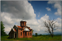 hmiodrag 
црква Архангела гаврила у Луѕану 
2010-06-06 15:15:22