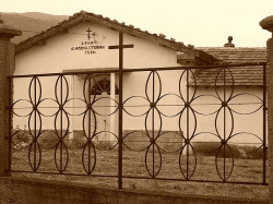 sepia 
храм "Св. Стефан" - с.Тъжа 
2010-06-12 11:11:47