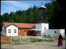 bozur 
Манастир Осовица 
2010-06-14 19:19:37