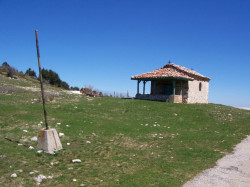 AGG 
St. Ilia chapel near Dobrostan village 
2010-06-25 20:11:58