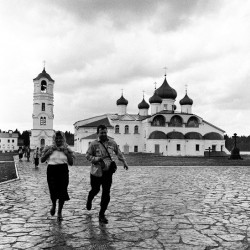 WiseMouse 
Начался дождь --- A rain has begun 
2010-06-26 21:59:50