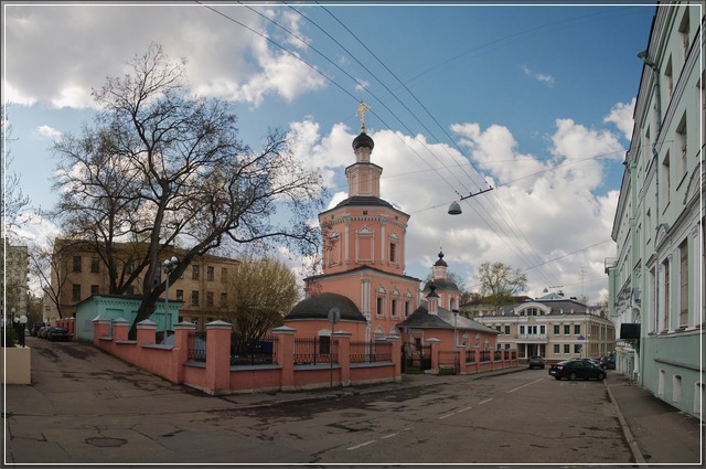 Храм Живоначальной Троицы в Хохлах
