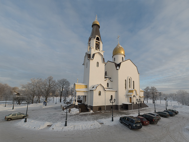 Храм.