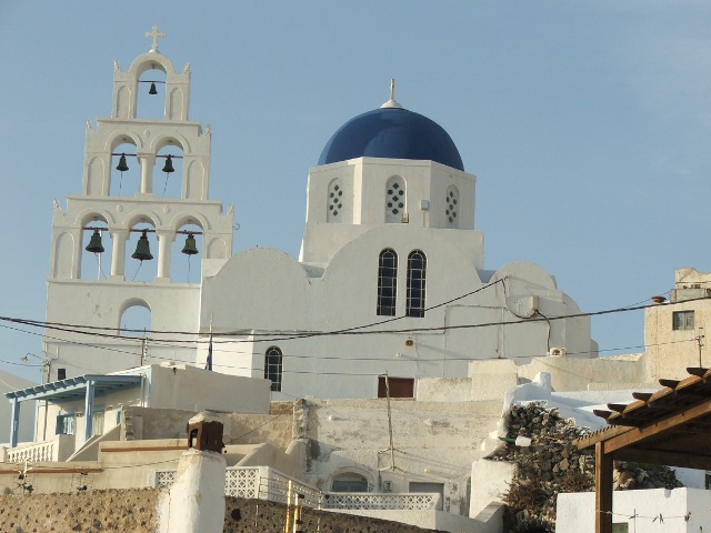 Пиргос, острво Тира (Санторини)