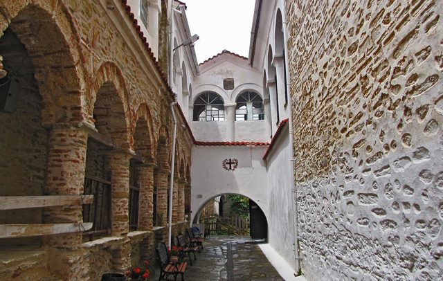 Manastir SVETA ANASTASIA FARMAKOLITRIA