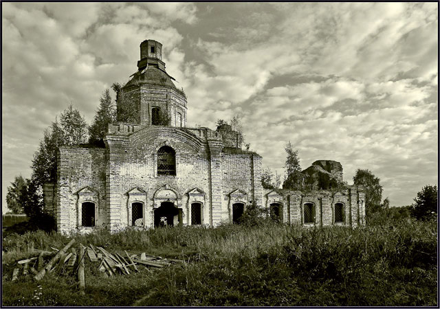 Assumption of Godmother church (Храм Успения Пресвятой Богородицы)