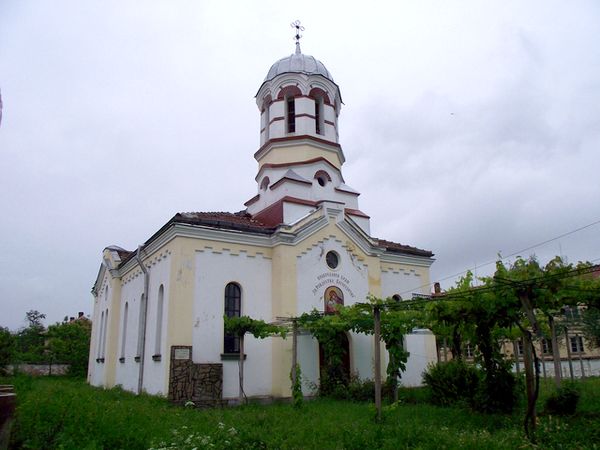 храм "Рождество Богородично"