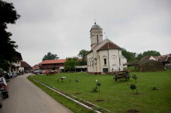 Djole 
Манастир Илиње-село Очаге 
2010-07-02 22:28:22