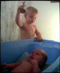 bozur 
Деца  
2010-07-05 18:49:58