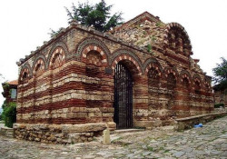 plamka_r 
храм "Св. Св. Архангели Михаил и Гавраил"-13в. 
2010-07-11 17:29:27