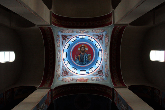 nad głowami