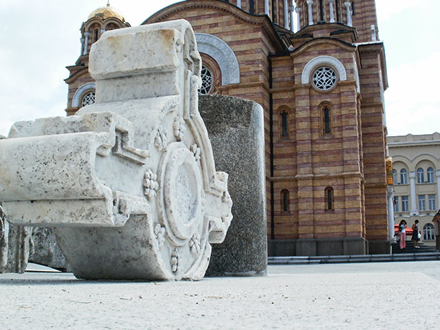 храм