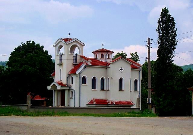 храм "Св. Архангел Михаил" - село Колена, Старозагорско