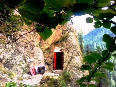 Chilia Cuviosului Parinte Arsenie - Muntii Fagarasului
