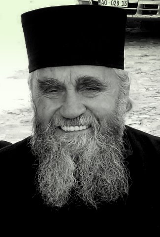 Отац Кирило Хиландарац