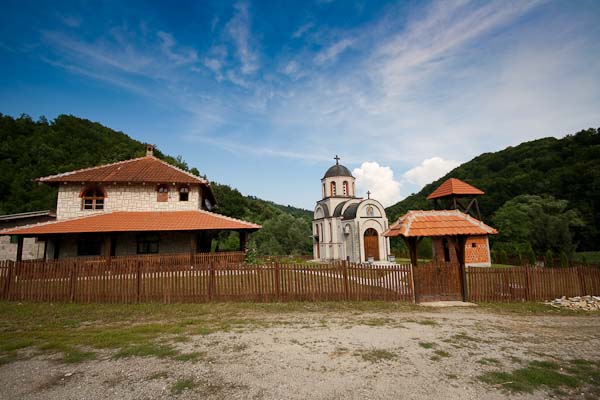 Манастир Саринац