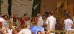 Mitrut Popoiu 
Sărbătoare la Putna 
2010-08-15 20:03:37
