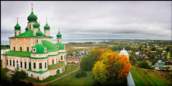 vlasshole 
Успенский Собор Горицкого Монастыря  
2010-08-17 23:15:35