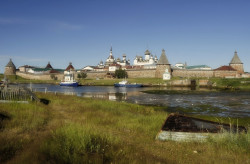 Sergey21 
Спасо-Преображенский Соловецкий монастырь 
2010-08-20 22:08:00