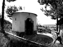 sepia 
параклис "Света Богородица" 
2010-08-23 14:05:42