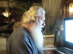 Ladimir 
Российский православный священник в Интернете  
2010-08-30 09:15:23