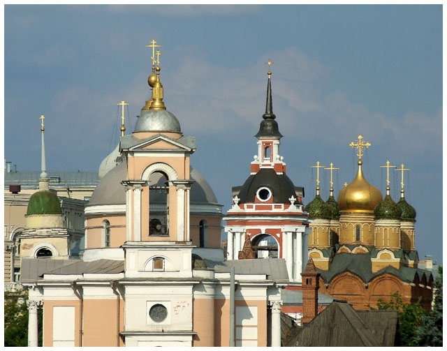 Патриаршее Подворье Храмов в Зарядье в Китай-Городе 