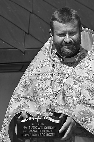 Fr Marek Wawreniuk