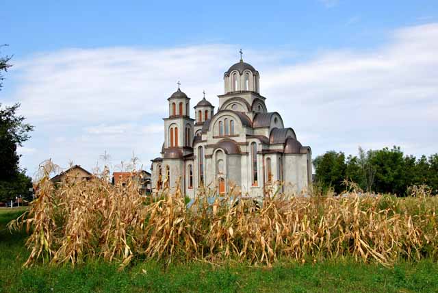 Hram sv. car Konstantin i carica Jelena, Inđija