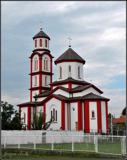Hram sv. Petke, Nova Pazova