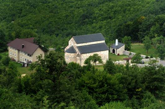 Pivski manastir