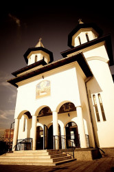 alexie 
Biserica"Adormirea Maicii Domnului" 
2010-09-29 19:00:16
