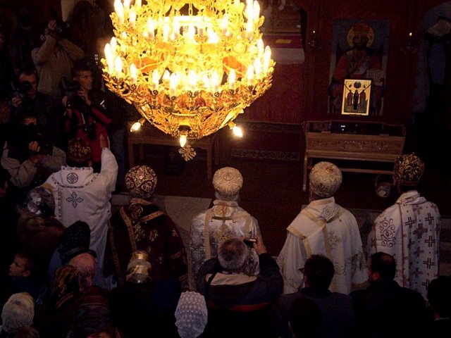 Arhijerejska Liturgija - MEDNA