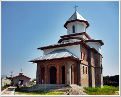Florina 
Slujba in Paraclisul Bisericii de la Buda | Cornetu 
99 
2010-10-13 23:06:07