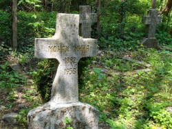 Damianka 
Grave and Cross 
2010-10-18 19:59:32