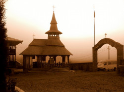 ella 
Mănăstirea Petru Vodă 
2010-10-19 18:48:15