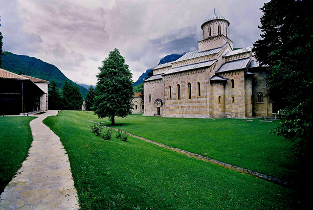 КРСТ И ЗВОНА НАД СРБИЈОМ --- Cross and the bells tone up of Serbia, 10