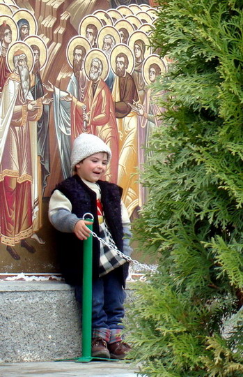 “Cine va primi un prunc ca acesta în numele Meu, pe Mine Mă primeşte” (Matei 18, 5)