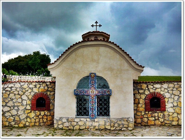 Izvorul Tamaduirii | Sfanta Manastire Dervent