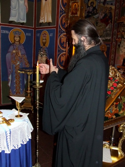 Монах манастира Св. Василије Острошки