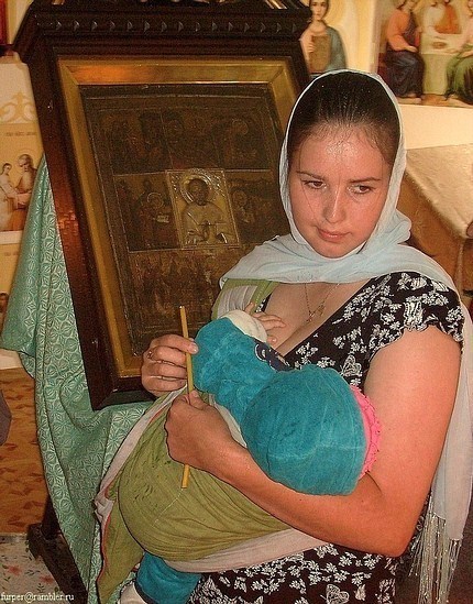 У чудотворной иконы