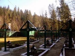 ella 
Cimitirul Mănăstirii Petru Vodă 
2010-11-13 15:23:07