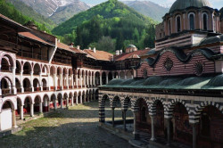Damianka 
The Rila Monastery 
2010-11-22 08:33:45