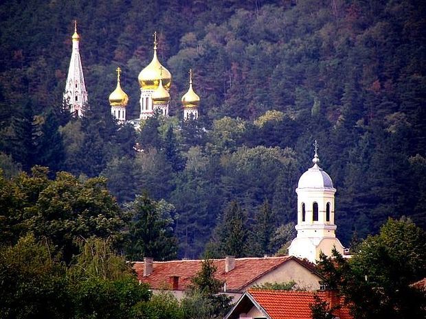 храм "Рождество Христово" - Шипченски манастир