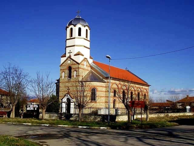 храм "Света Троица" - с. Крушаре, Ямболско