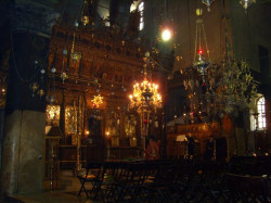 jerusalempics 
Biserica Naşterii Domnului din Betleem - interior 
2010-12-05 12:01:34