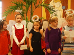 angus 
The Christmas Pageant St Luke Church 
2010-12-24 05:07:29